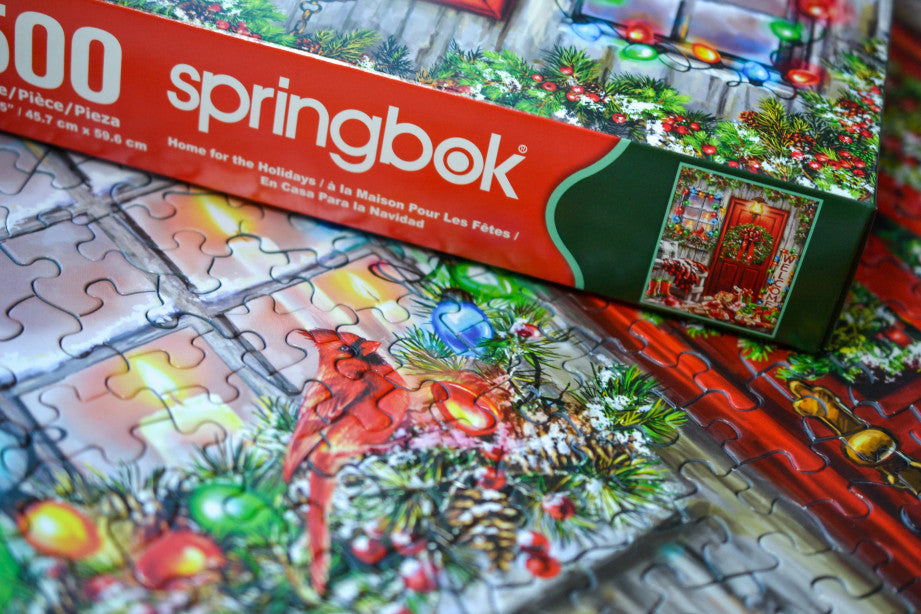 Springbok Close-up of Home for the Holidays puzzle 500 pieces showcasing twinkling lights and holiday decor